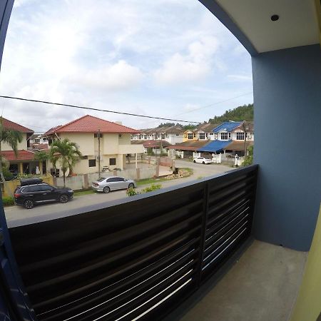 Coco Guesthouse Kemaman Chukai Esterno foto