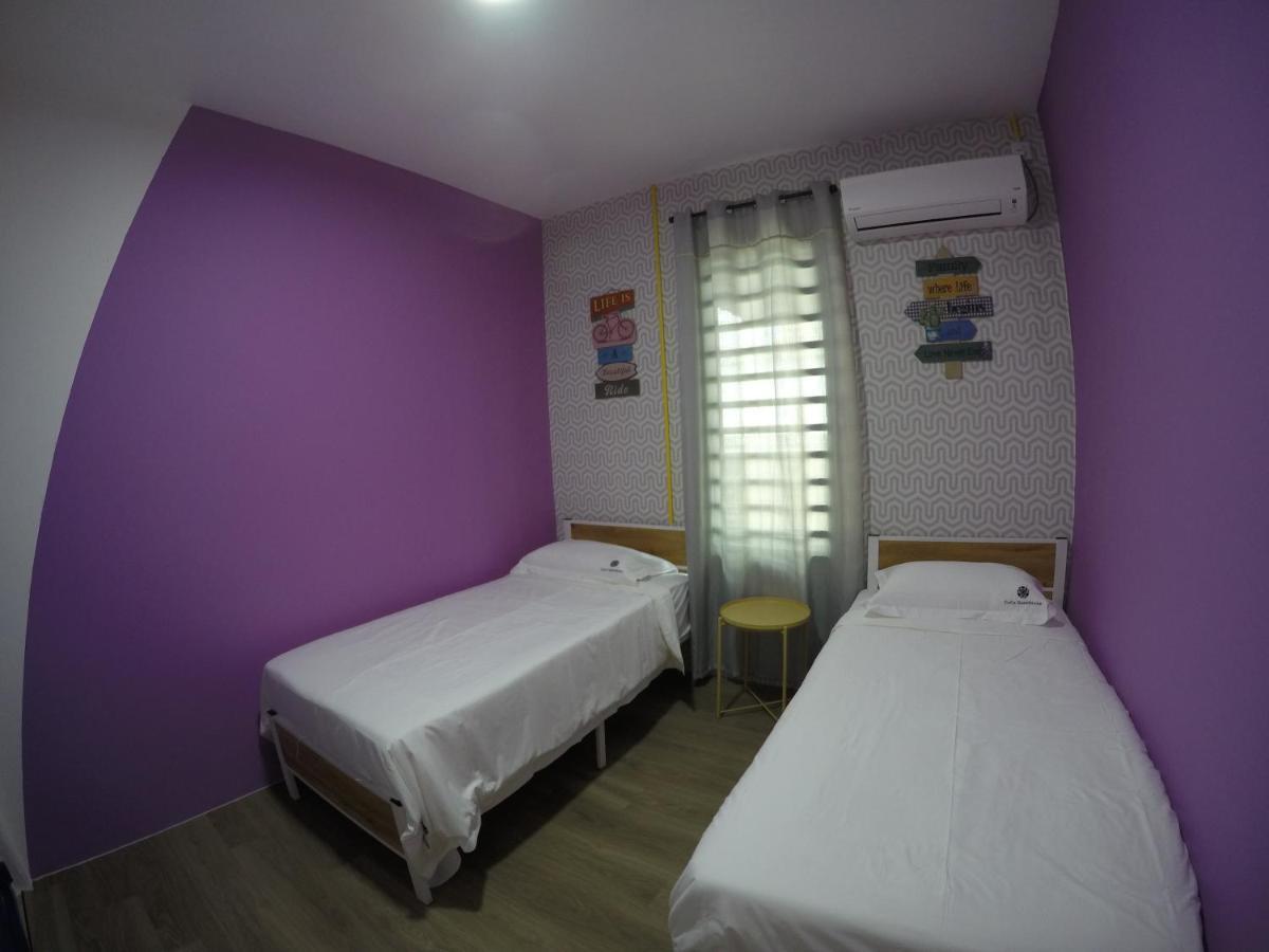 Coco Guesthouse Kemaman Chukai Esterno foto