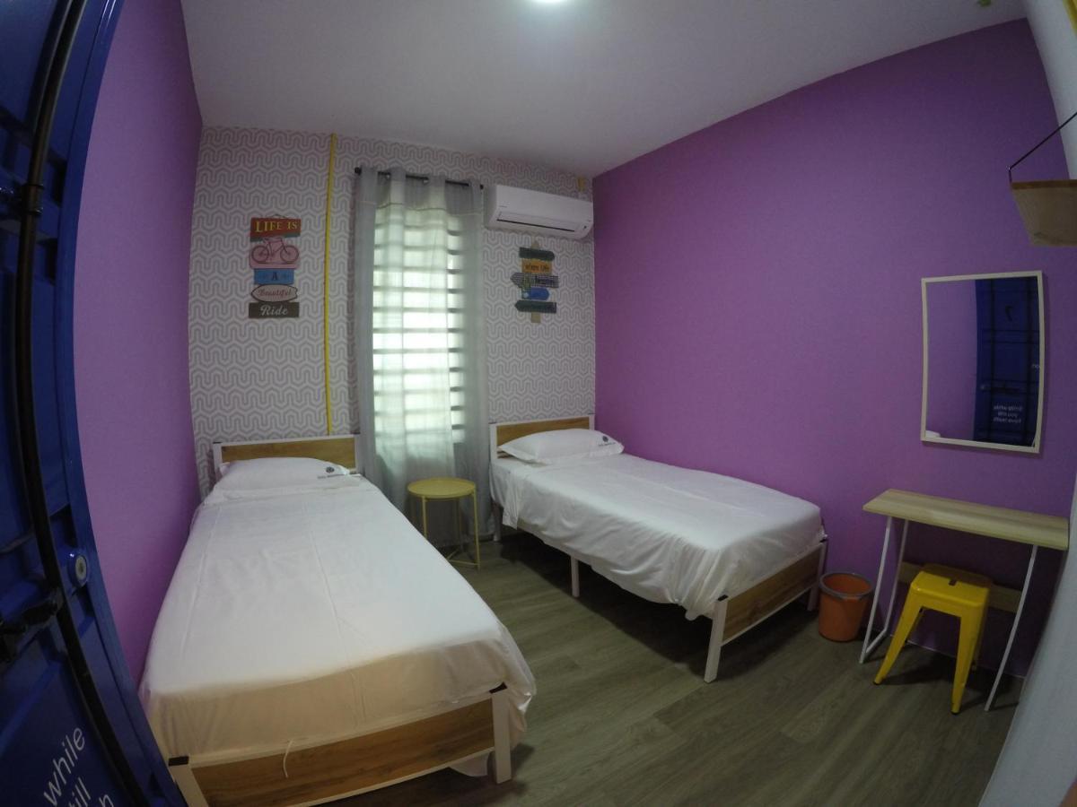 Coco Guesthouse Kemaman Chukai Esterno foto